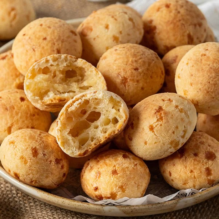 Nên ăn  Pão de queijo khi đi tour Brazil