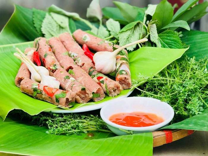 Đi tour Quảng Ninh nên ăn Nem chua Quảng Yên