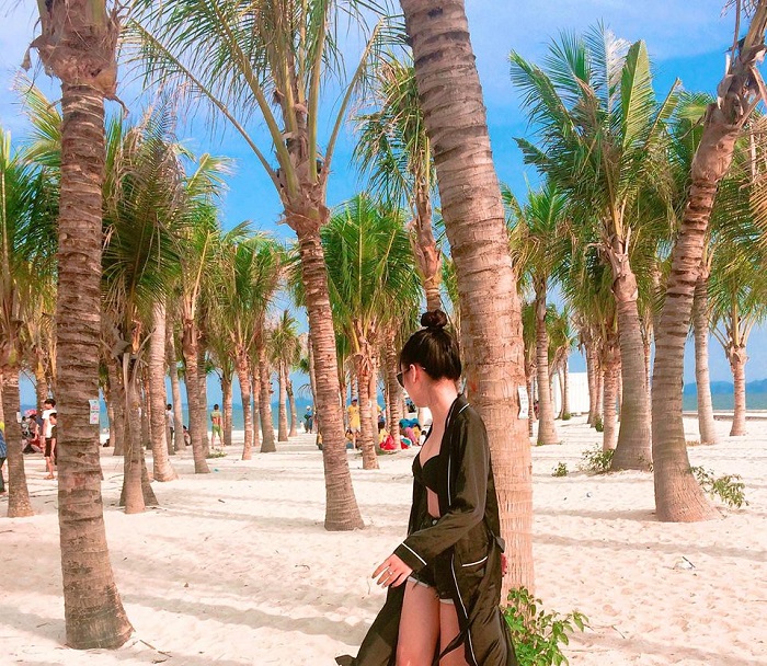 Tour Hạ Long - biển Bãi Cháy