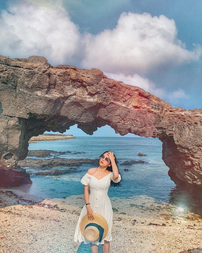 tour Lý Sơn - tham quan cổng Tò Vò