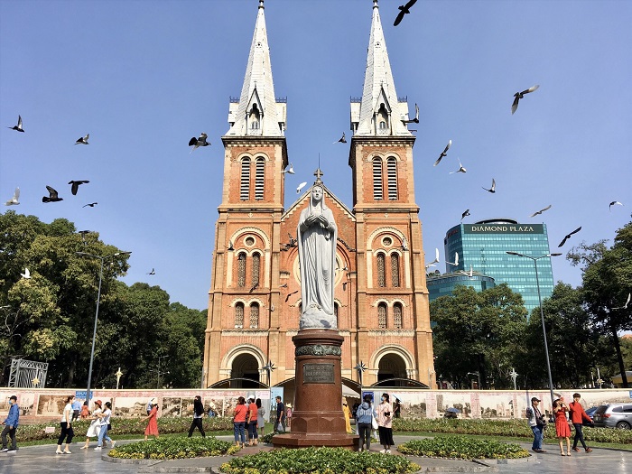 tour Sài Gòn - tham quan nhà thờ Đức Bà tour Sài Gòn - tham quan nhà thờ Đức Bà
