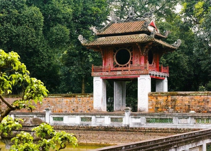 Văn Miếu - Quốc Tử Giám là trường học đầu tiên ở Việt Nam
