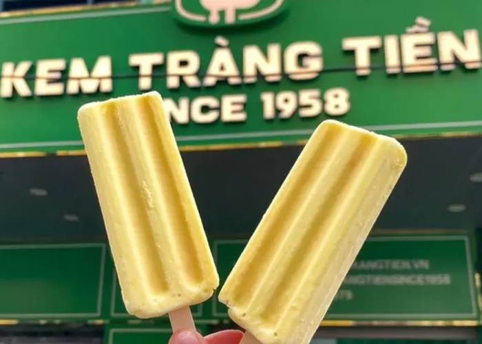 Kem Tràng Tiền món ăn không nên bỏ qua khi đến Hồ Gươm