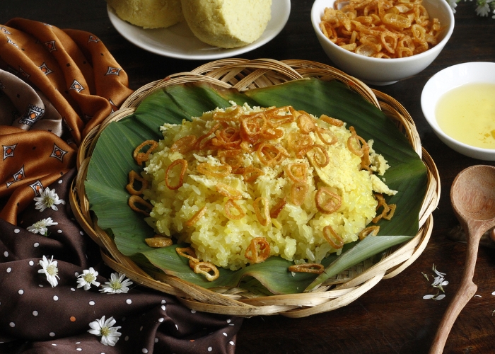 Xôi xéo món ăn sáng nên thử khi đi tour Hồ Gươm