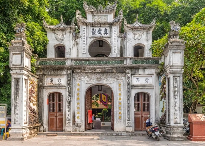 Đền Quán Thánh là một trong bốn ngôi đền cổ xưa