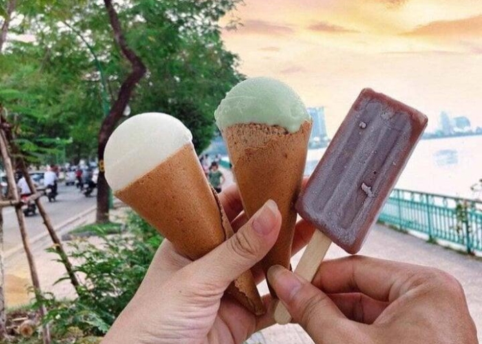 Dạo quanh Hồ Tây mà không thưởng thức kem Hồ Tây
