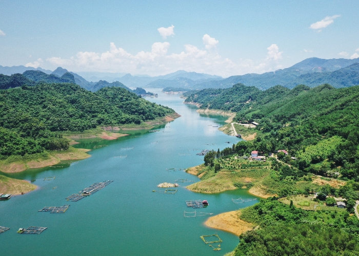 Tour Hòa Bình – Hành trình khám phá thiên nhiên và văn hóa Tây Bắc