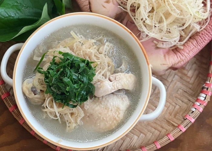 Canh loóng là món ăn truyền thống của người Mường tại Hòa Bình