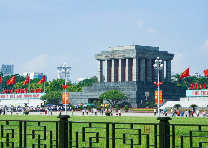 Tour Lăng chủ tịch Hồ Chí Minh - Điểm đến không thể bỏ lỡ khi đến Hà Nội