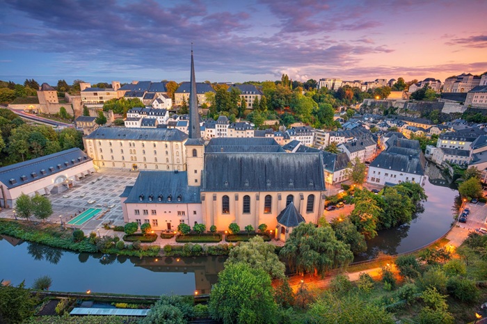 Tour Tây Âu