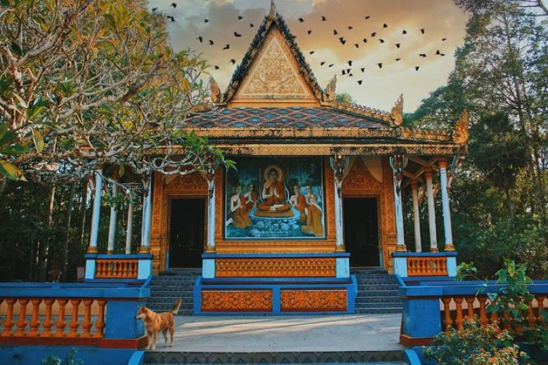 Chùa Dơi