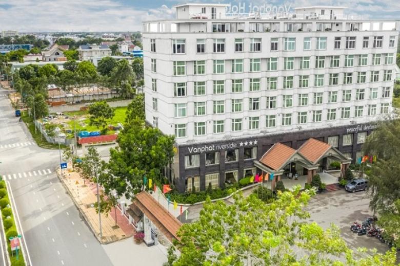 Khách sạn Vạn Phát Riverside