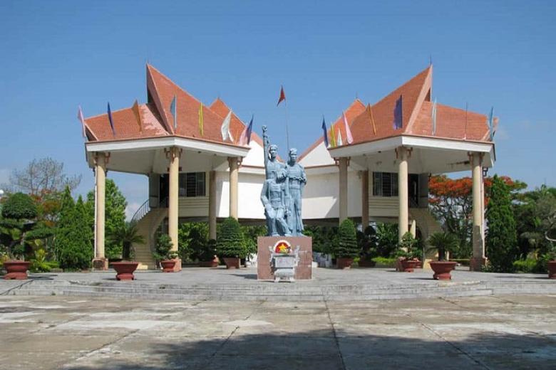 Ngục tù Kon Tum